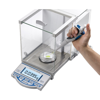 A_Accuris_Analytical_Balance_w_QUICK_CAL_8-14-22
